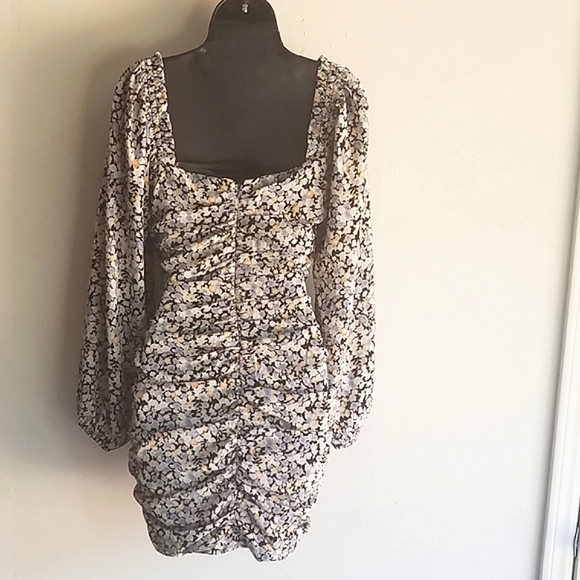 FORE Ruched Floral Mini Dress - Picture 7 of 7